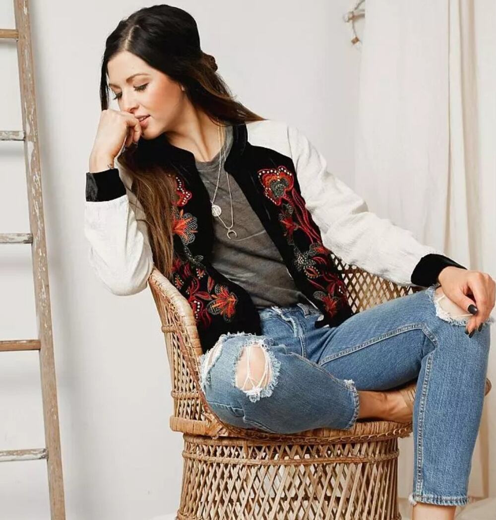 Gimmicks Womens M Black Velvet Floral Embroidered Long Sleeve Bomber Jacket